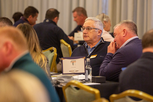 01 Networking018