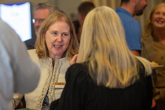 02 Networking Breakout047