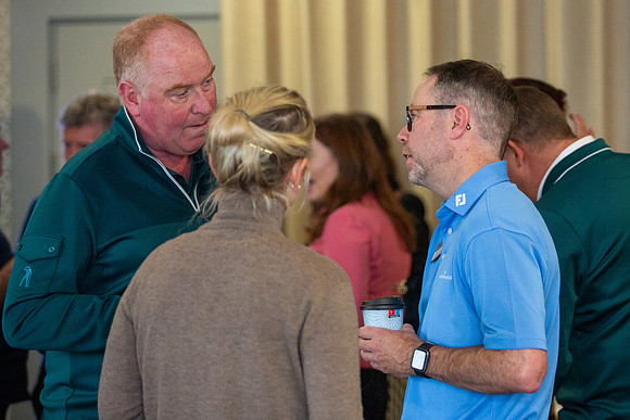 02 Networking Breakout058
