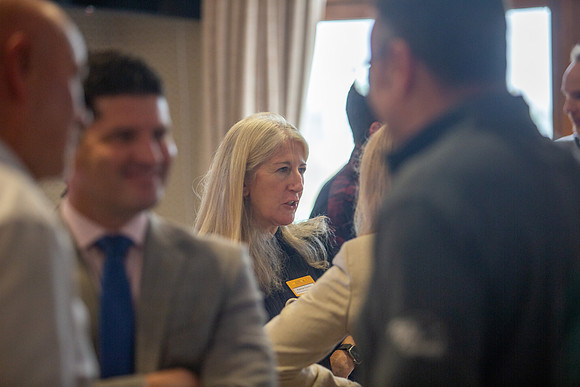 02 Networking Breakout065