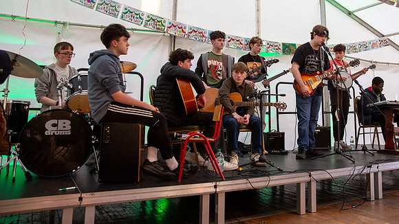04 BuskingPatsA'Feale59