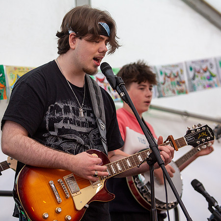 04 BuskingPatsA'Feale58